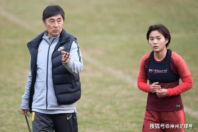 威瑟斯庞27+10青岛胜广州 四川加时不敌福建