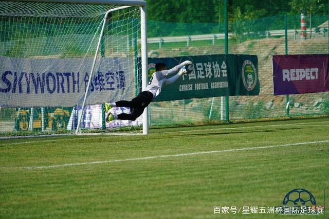 排超男排A级季后赛山东3-2挑落上海 保定2-3天津